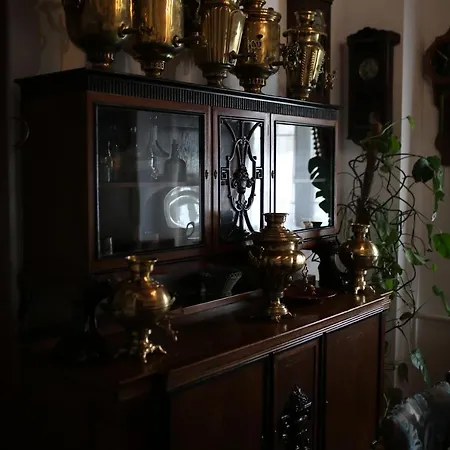 Antique House Hotel Дубно Экстерьер фото