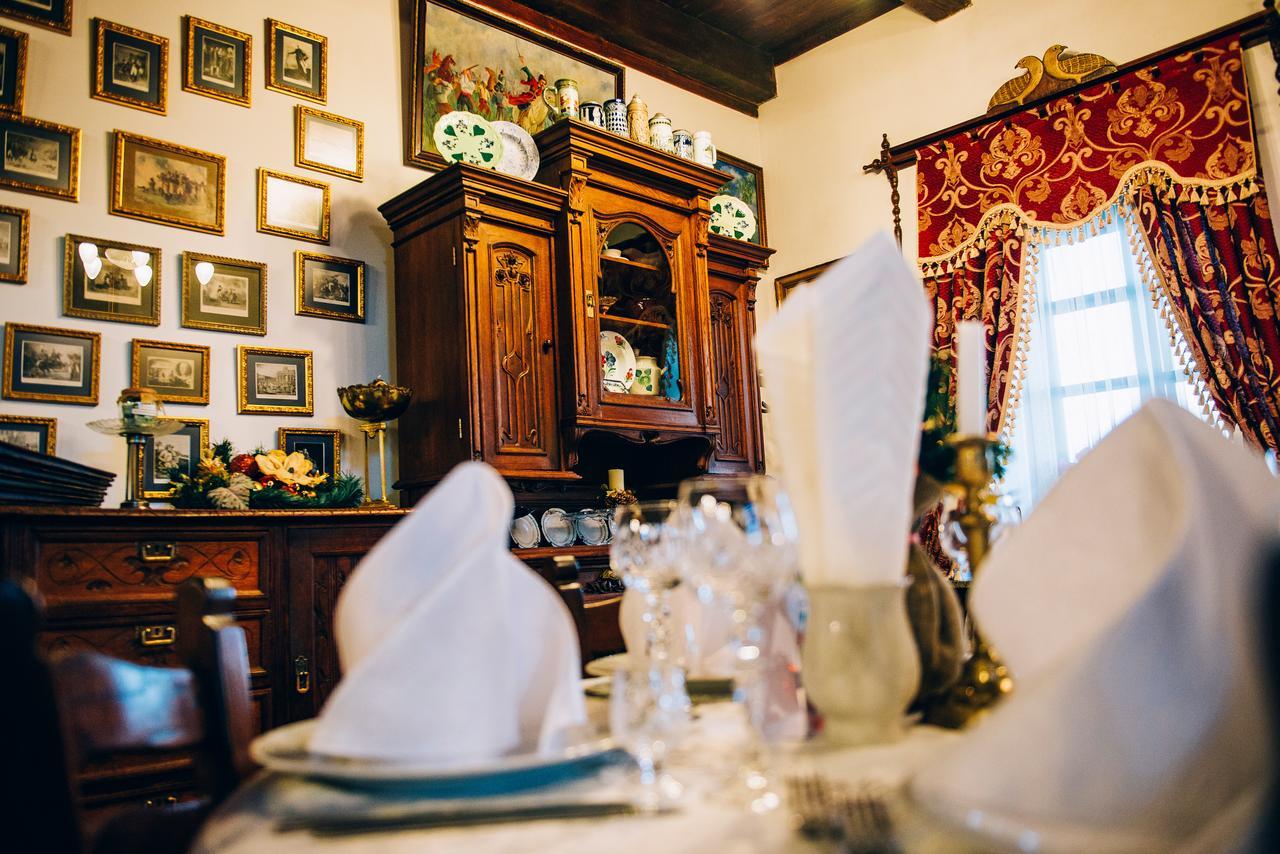 Отель Antique House *